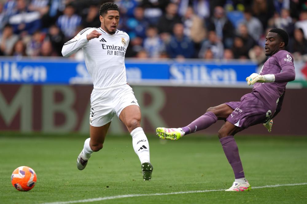 里此前在全 里此前在全